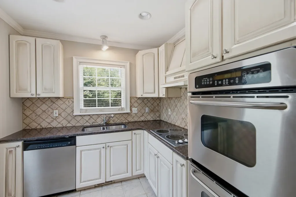 517 Chesterfield Avenue Nashville TN 37212