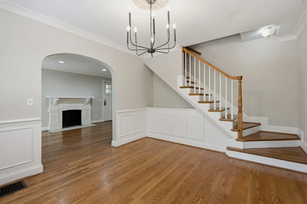 517 Chesterfield Avenue Nashville TN 37212