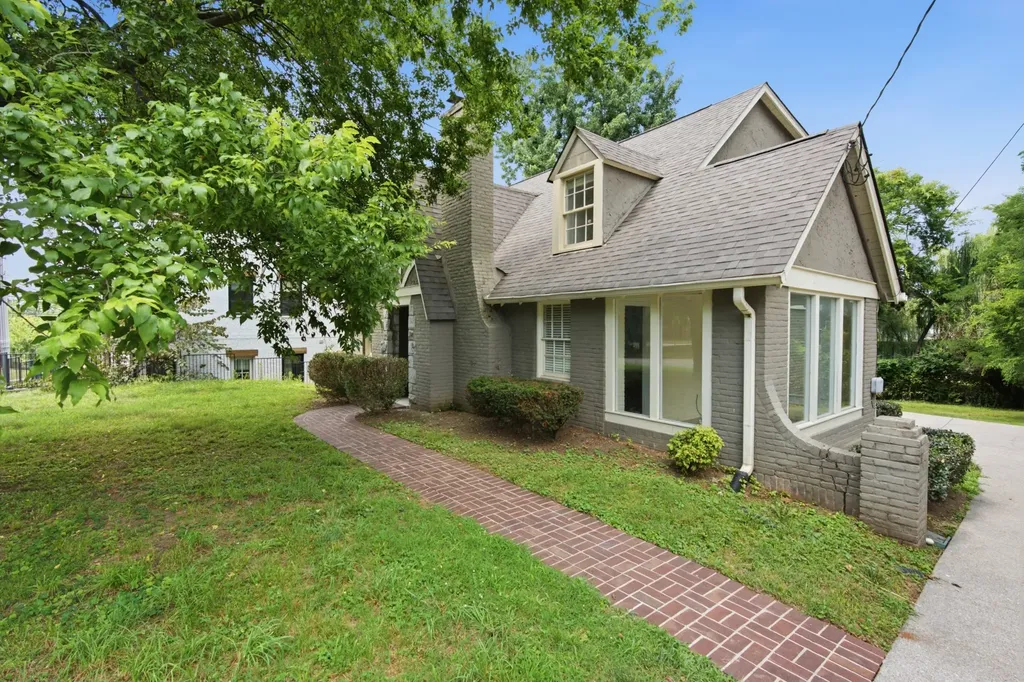 517 Chesterfield Avenue Nashville TN 37212