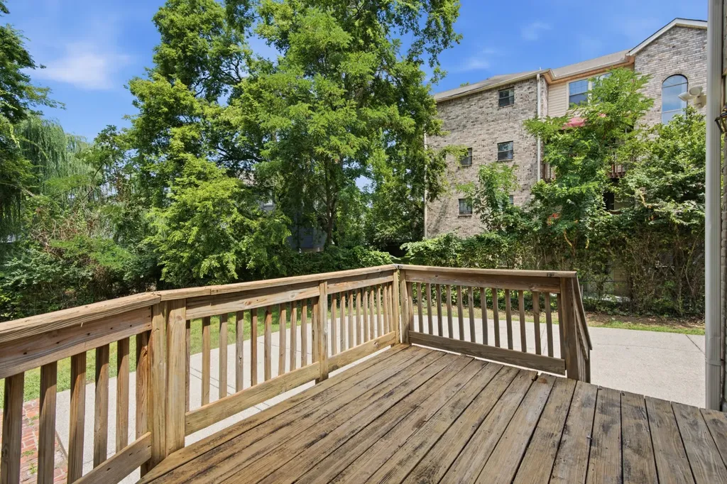 517 Chesterfield Avenue Nashville TN 37212