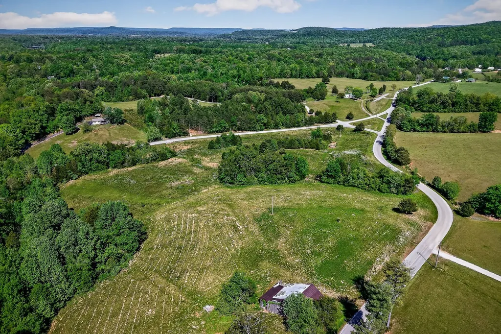 305 Caney Bend Road Doyle TN 38559