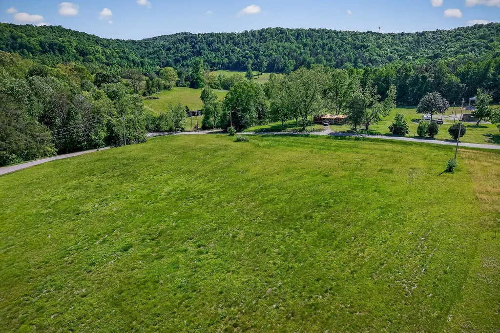 305 Caney Bend Road Doyle TN 38559