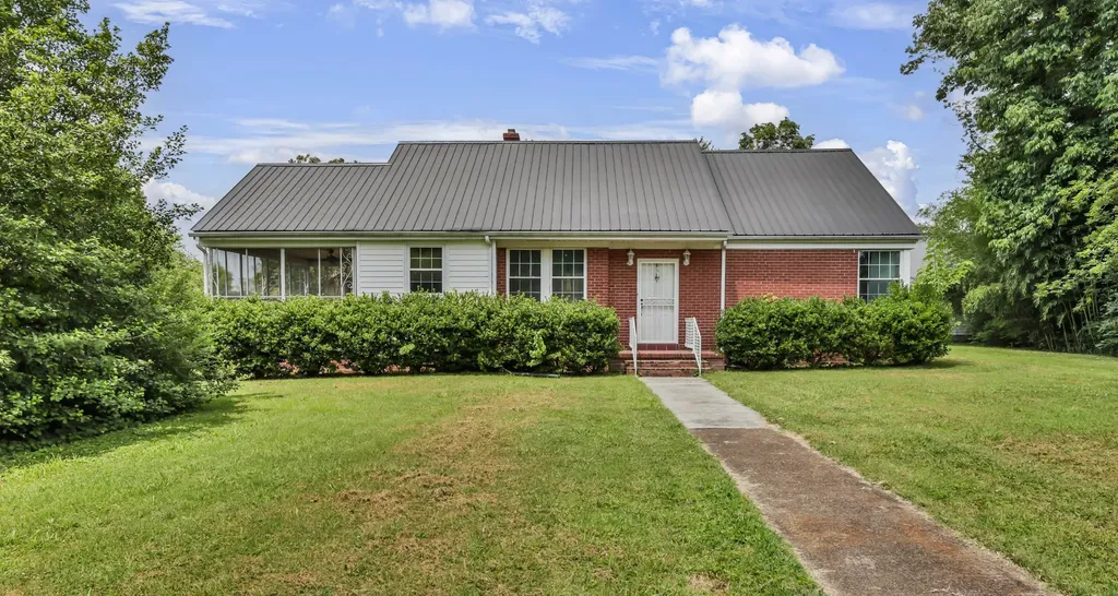 217 E Meadow Circle Clarksville TN 37043