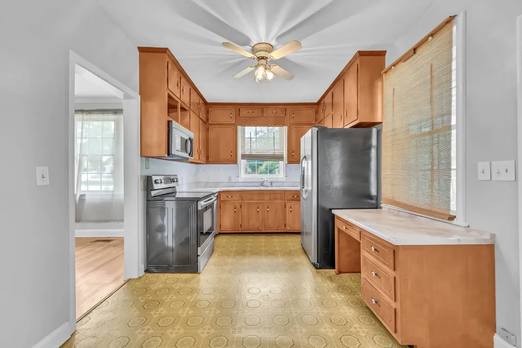 217 E Meadow Circle Clarksville TN 37043