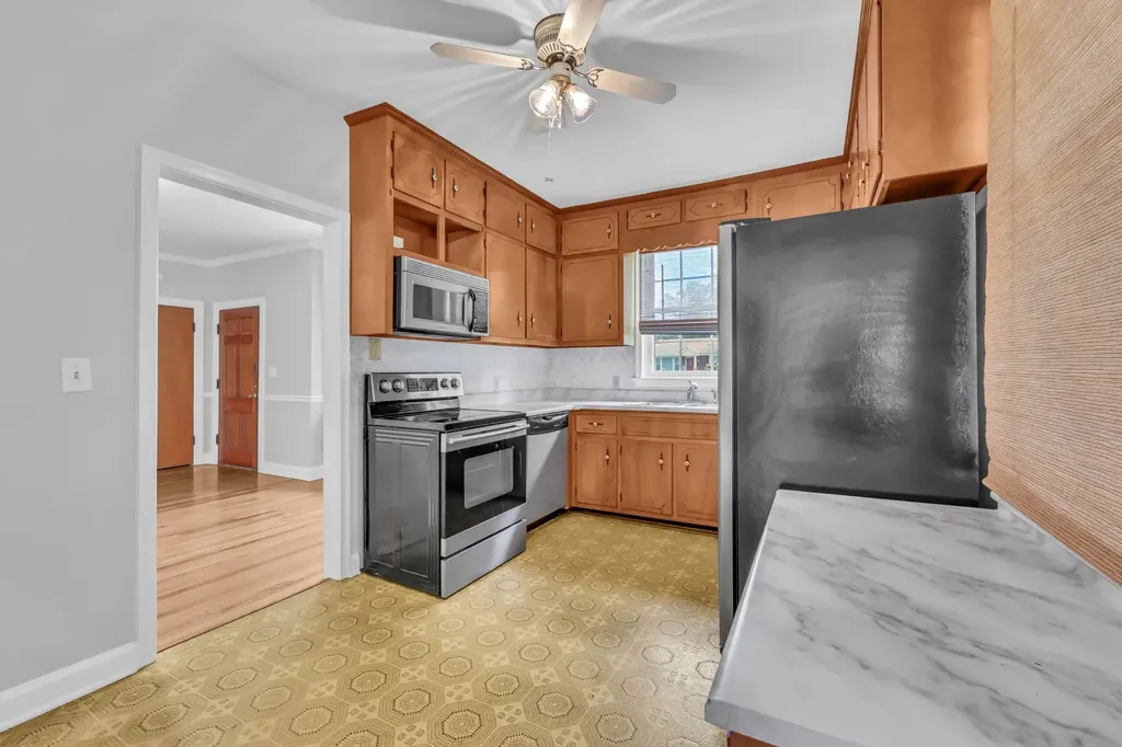 217 E Meadow Circle Clarksville TN 37043