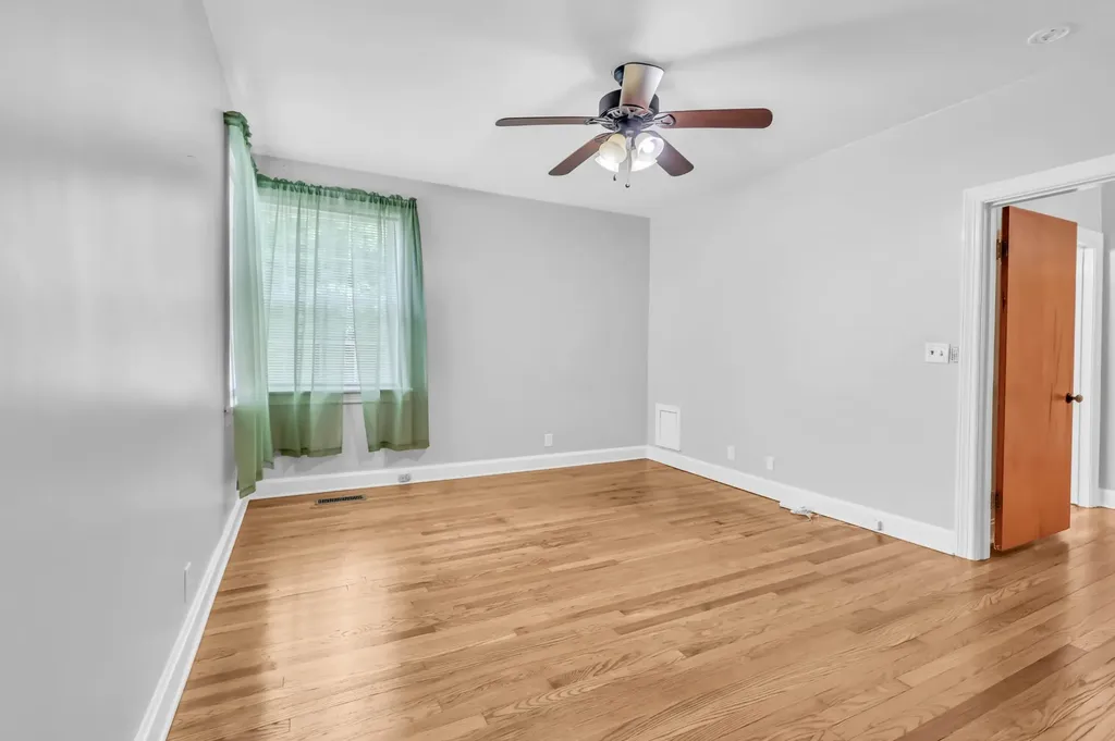 217 E Meadow Circle Clarksville TN 37043