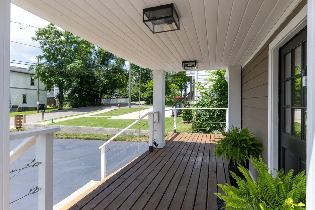 1003 Thomas Avenue Nashville TN 37216