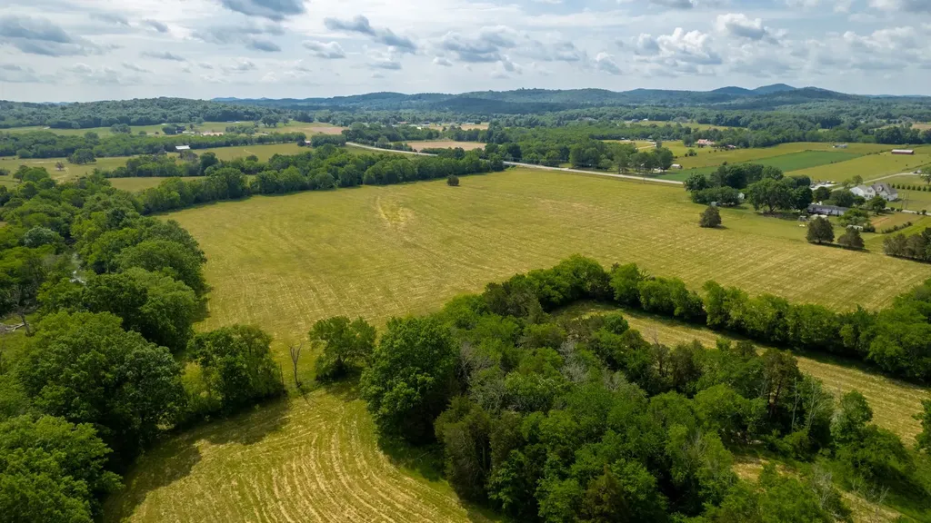 2393 Trousdale Ferry Pike Lebanon TN 37087