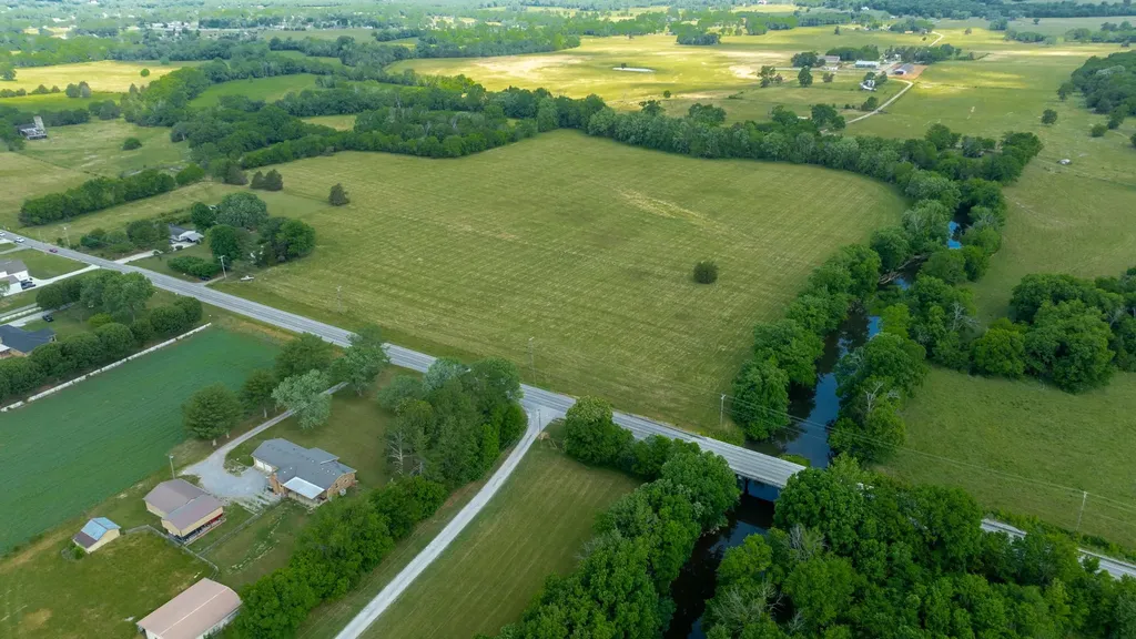 2393 Trousdale Ferry Pike Lebanon TN 37087