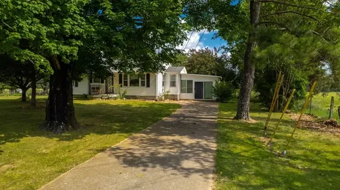 2393 Trousdale Ferry Pike Lebanon TN 37087