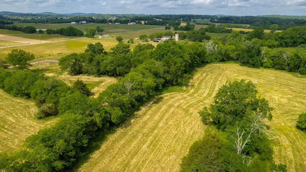2393 Trousdale Ferry Pike Lebanon TN 37087