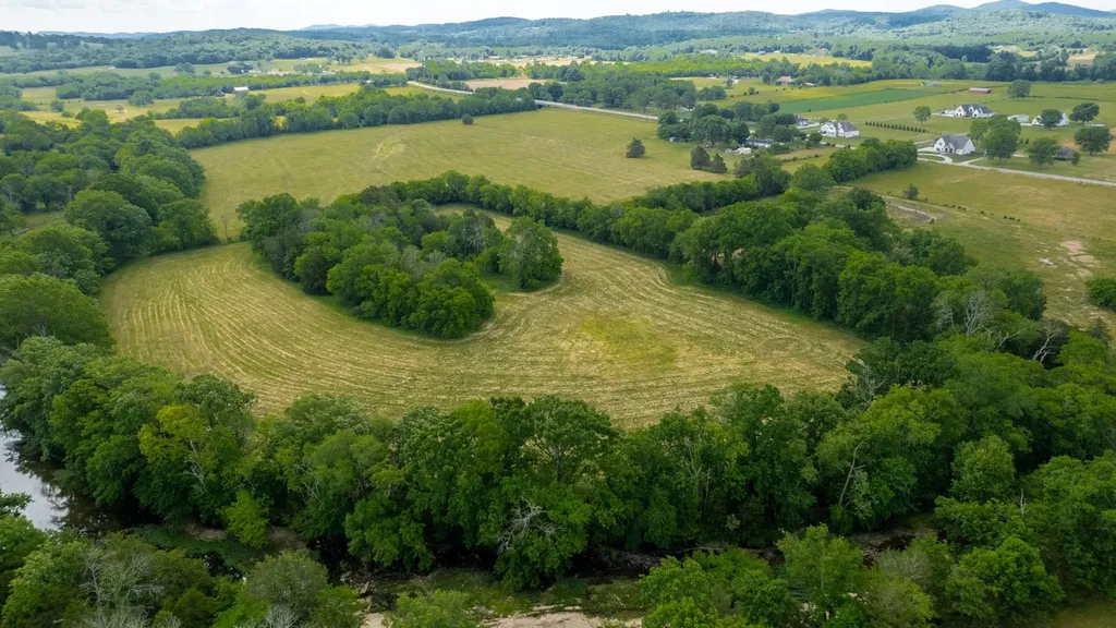 2393 Trousdale Ferry Pike Lebanon TN 37087