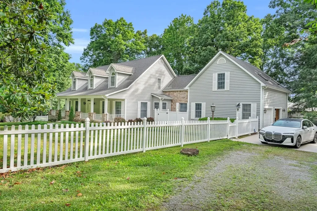 2570 Martha Washington Road Clarkrange TN 38553