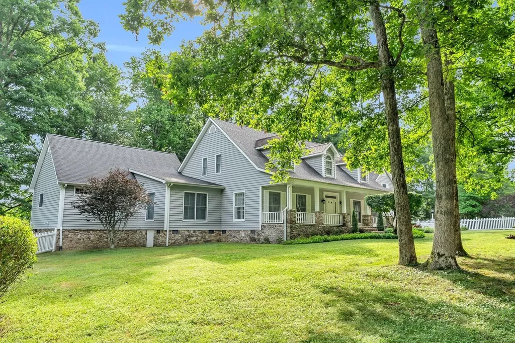 2570 Martha Washington Road Clarkrange TN 38553