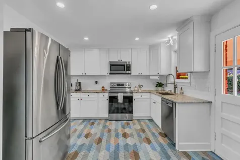 2205 Crestline Drive Nashville TN 37214