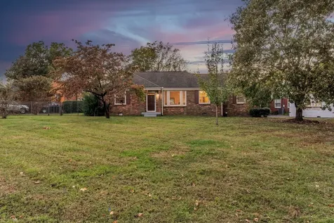 2205 Crestline Drive Nashville TN 37214