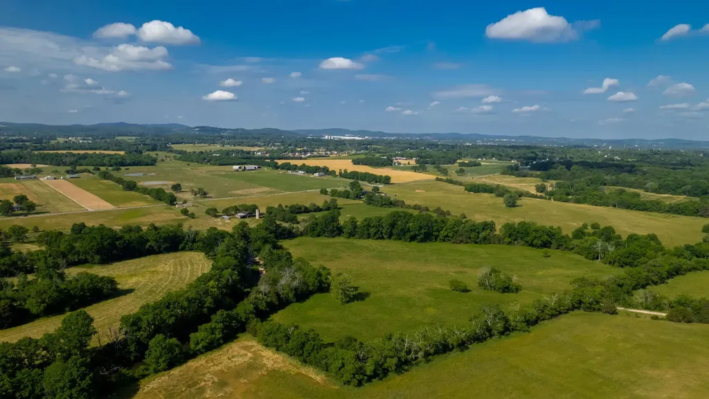 2161 Trousdale Ferry Pike Lebanon TN 37087