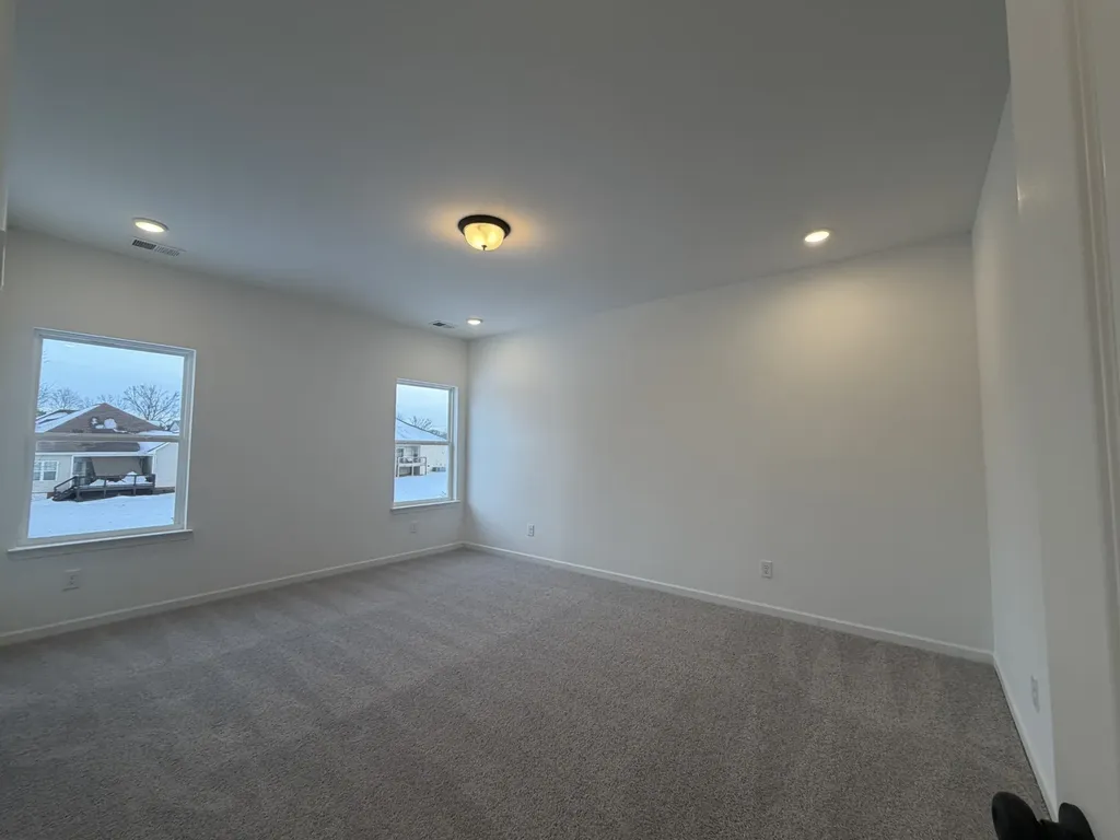 121 Yarrow Loop Clarksville TN 37043
