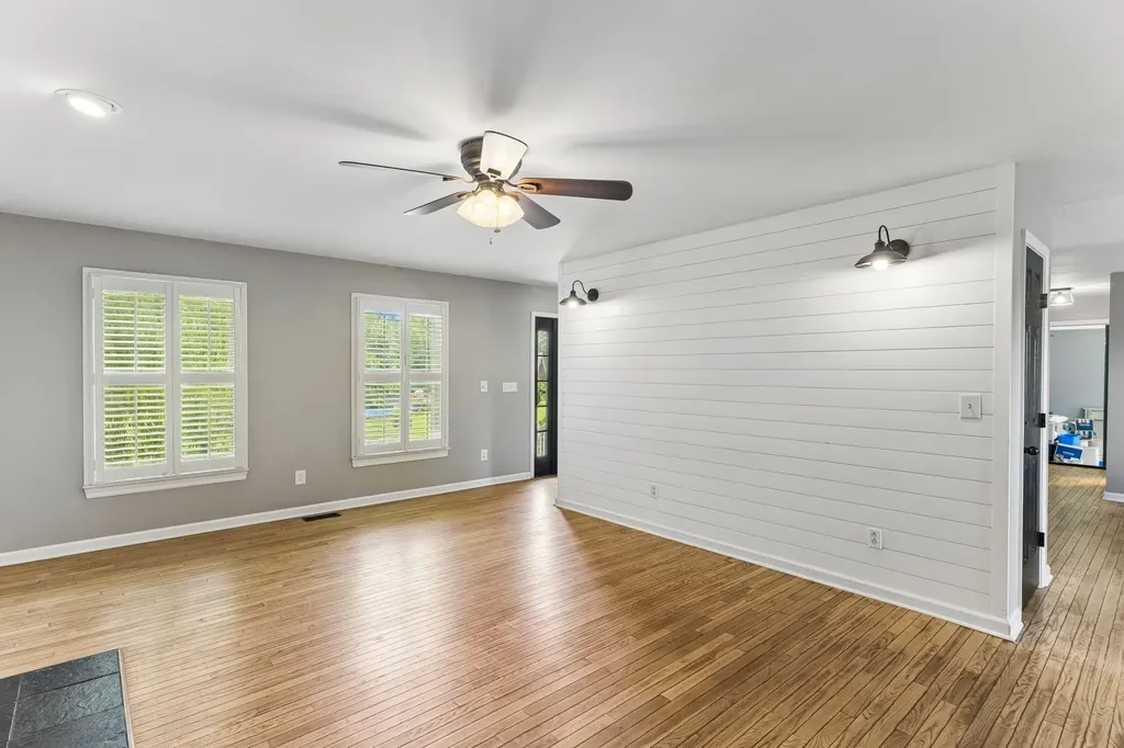 240 Crestview Drive Lewisburg TN 37091