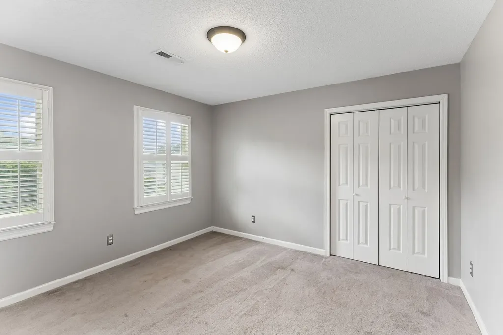 240 Crestview Drive Lewisburg TN 37091