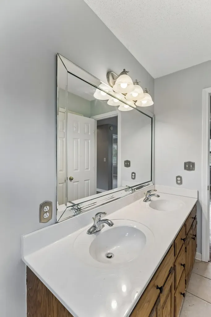 240 Crestview Drive Lewisburg TN 37091