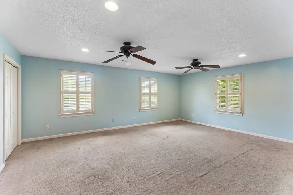 240 Crestview Drive Lewisburg TN 37091