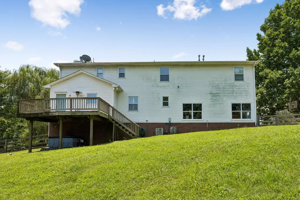 240 Crestview Drive Lewisburg TN 37091