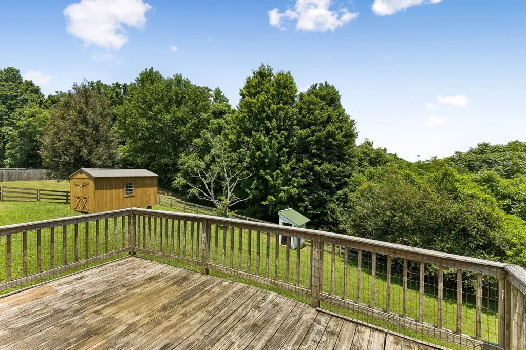 240 Crestview Drive Lewisburg TN 37091