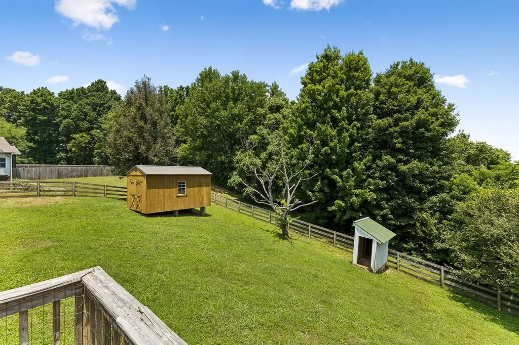 240 Crestview Drive Lewisburg TN 37091