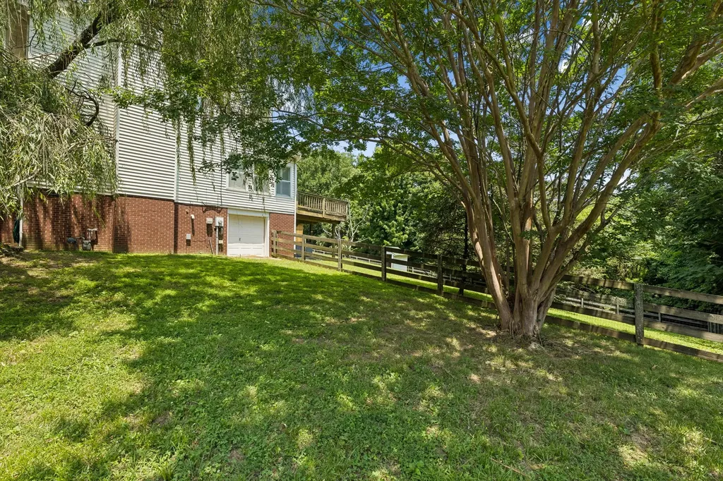 240 Crestview Drive Lewisburg TN 37091