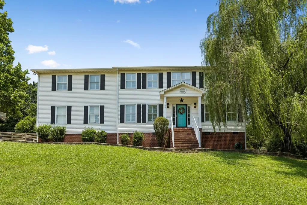 240 Crestview Drive Lewisburg TN 37091