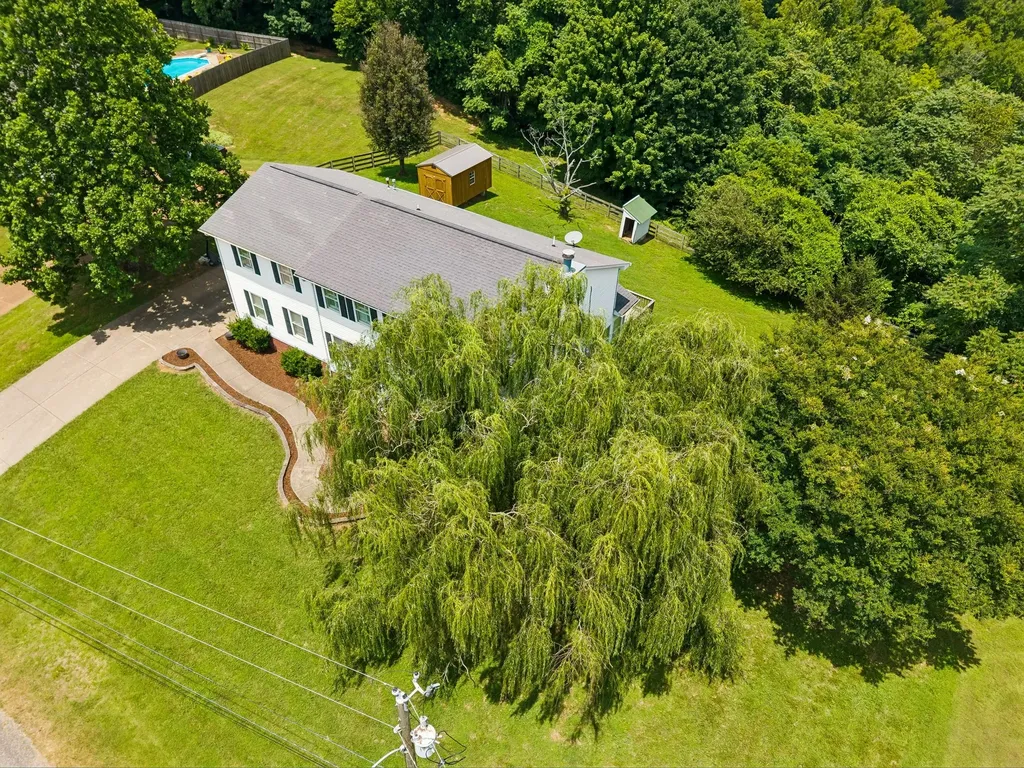 240 Crestview Drive Lewisburg TN 37091