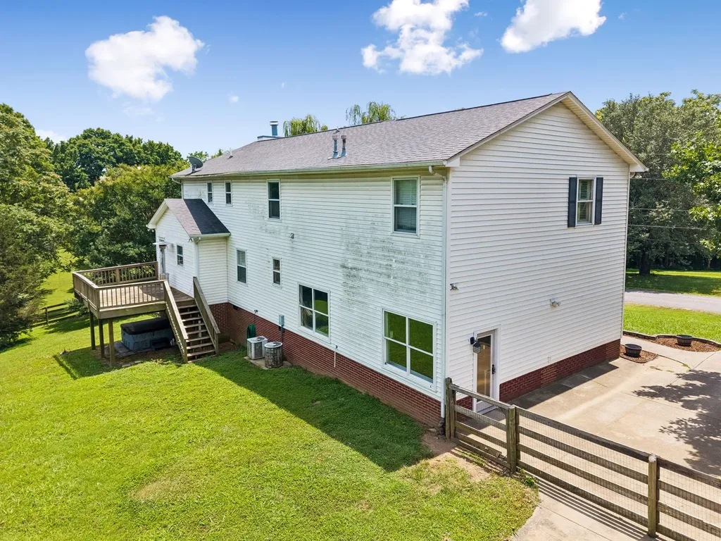 240 Crestview Drive Lewisburg TN 37091