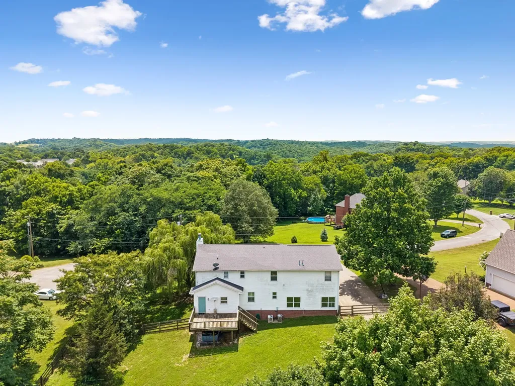 240 Crestview Drive Lewisburg TN 37091