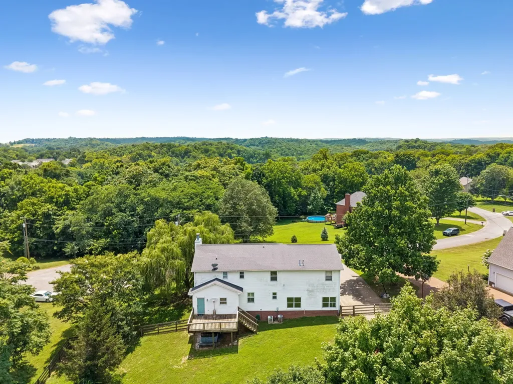 240 Crestview Drive Lewisburg TN 37091