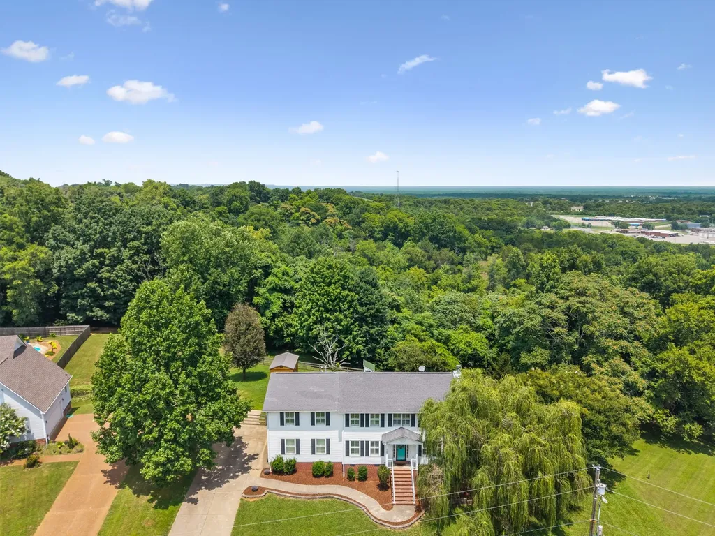 240 Crestview Drive Lewisburg TN 37091