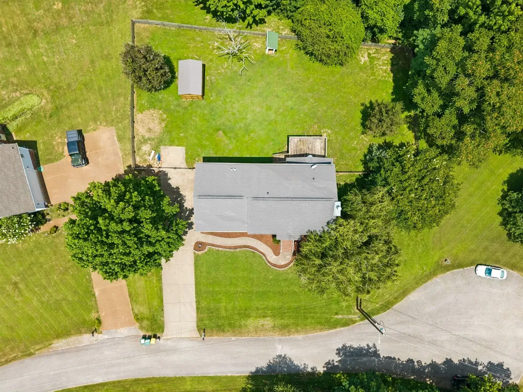 240 Crestview Drive Lewisburg TN 37091