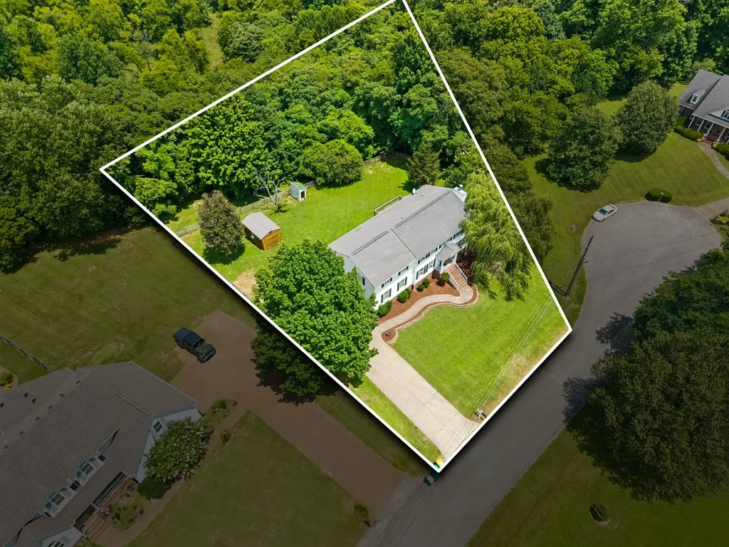 240 Crestview Drive Lewisburg TN 37091