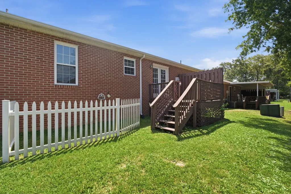 126 Middleton Court Tullahoma TN 37388