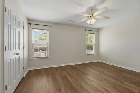 126 Middleton Court Tullahoma TN 37388
