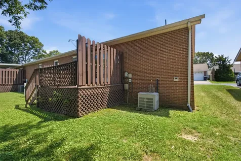 126 Middleton Court Tullahoma TN 37388