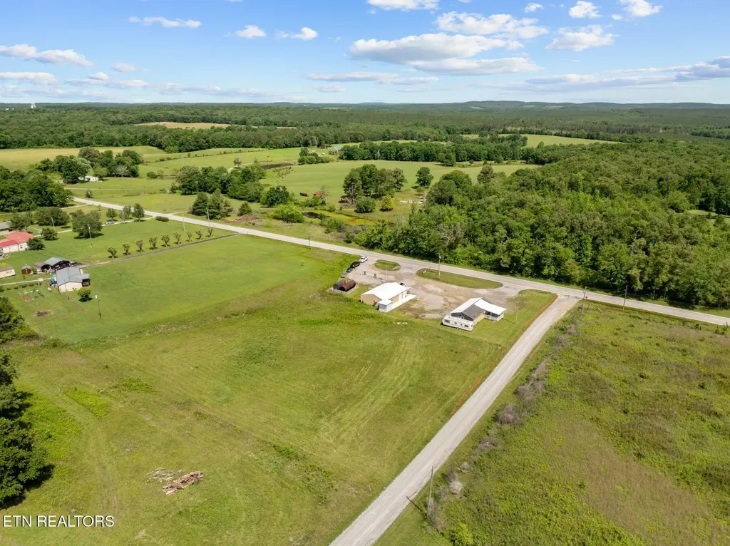 1424 Bellview Road Pikeville TN 37367