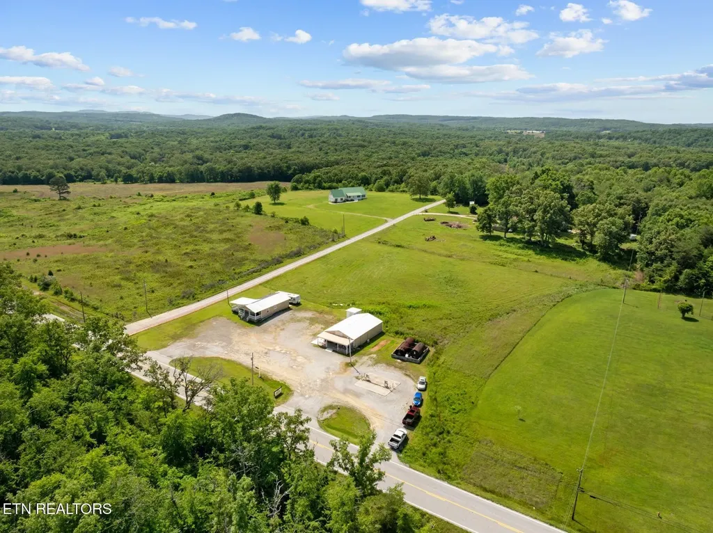 1424 Bellview Road Pikeville TN 37367
