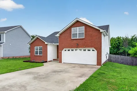 1913 Patton Road Clarksville TN 37042