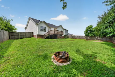 1913 Patton Road Clarksville TN 37042