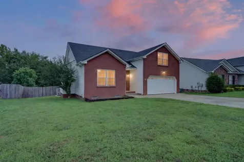 1913 Patton Road Clarksville TN 37042