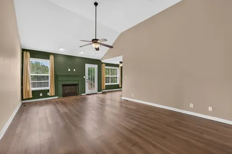 1913 Patton Road Clarksville TN 37042