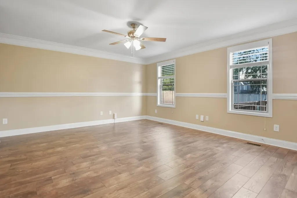 512 Sourwood Drive Clarksville TN 37042