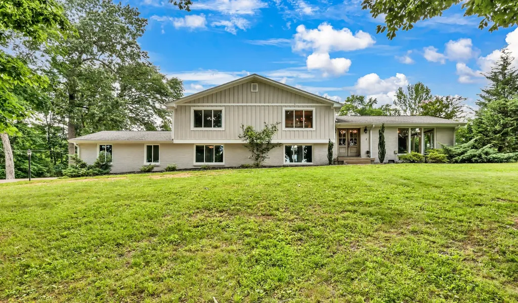 1433 Keesee Road Clarksville TN 37040