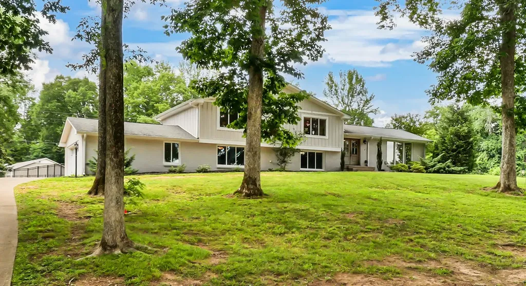 1433 Keesee Road Clarksville TN 37040